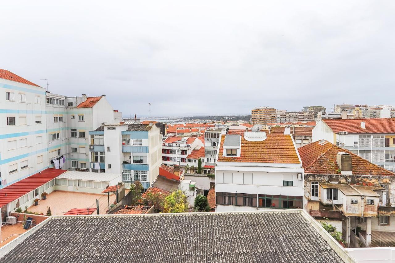 Vita Portucale ! Cacilhas River View Αλμάδα Εξωτερικό φωτογραφία